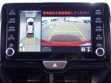 バックカメラ装備しております。駐車時に大変役に立ちますよ。駐車が苦手な方にも便利機能です。
