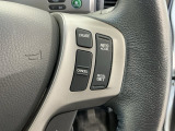 アクセルから足を離しても設定したスピードを保ち走行し、高速道路での疲労軽減に役立つクルーズコントロール付きです!