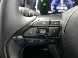 ステアリングスイッチ付き。前方から目を離すことなく操作することが可能です