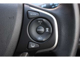 安全運転支援システムHonda SENSINGを搭載。衝突軽減ブレーキや、誤発進抑制機能、アダプティブクルーズコントロール、車線維持など複数の先進技術で安心・快適なドライブをサポートします。