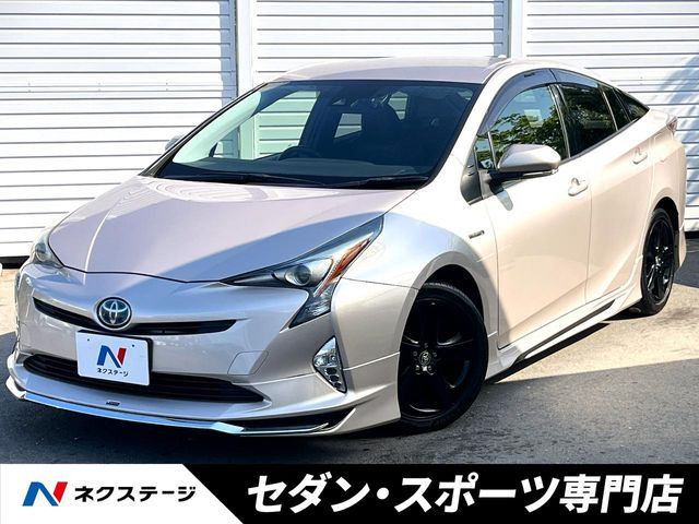 トヨタ プリウス 