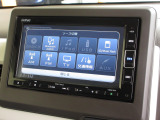 ナビゲーションは純正メモリーナビ(VXM-234VFi)を装着しております。AM、FM、CD、DVD再生、Bluetooth、音楽録音再生、フルセグTVがご使用いただけます。