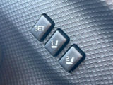 【メモリー機能付きパワーシート】ドライバーごとに設定したシート位置を記憶して、ボタン一つで切り替えできる便利な機能!運転する方が複数名いらっしゃるご家庭におすすめです♪