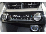 当店は全車『ロングラン保証』付!(1年間、距離無制限 HV車はHV保証付) 別途延長保証もご用意しております♪ ぜひ現車を確認にご来店ください