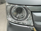 LEDヘッドライトは、点灯の瞬間から最大光量を発揮し、突然暗くなるトンネルなどでの安定感を高めます。