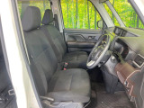運転席シート廻りは使用感も少なく、良好な状態となっています。丁寧に使われていたことがよくわかりますね。
