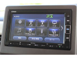 フルセグTV・Bluetoothオーディオ・Musicサーバー・DVD・CDが楽しめます。
