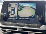 上から見たような画像で車庫入れなどに便利なアラウンドビューモニター