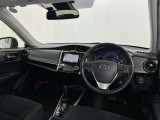 運転席まわりです。 各操作スイッチは使いやすい位置に配置されてます。