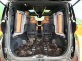普段のお買い物や通勤、送迎等に十分な荷室スペースを確保しております。セカンドシートを倒すと、大きな荷物の積載も可能です♪
