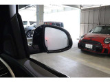 弊社車両はすべて、ご案内前の段階でビー・エム・ダブリュージャパンの基準に則って厳正な車両チェック(第3者機関よる査定)を実施しております。メーター改ざん車や修復歴車は一切ございません。