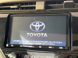 【メーカー純正ナビ】インテリアに溶け込むスタイリッシュな「専用設計」メーカーナビを装備♪視認性や操作性など基本性能にも優れ、より上質なカーライフをお楽しみいただけます。