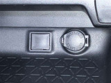マイカーの中で100Vの家電製品が使えるようになり、車内で家電が使用可能!災害、緊急時に助かります♪