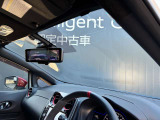 ブラックを基調とした上質な車内インテリアです!