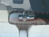 万一に備え、運転の記録をしっかり保存 ( ドライブレコーダー)