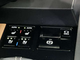 レクサス車に精通したスタッフがそろっておりますので、お客様の愛車を安心してお任せ下さい!