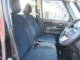 乗り降りしやすい運転席&フロアマット付き♪◎掲載後すぐに販売が決まってしまう場合もございますのでご来店前にお電話でご予約を頂ければ幸いです。