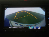 バックガイドモニターで、後方を確認しながら安心して駐車することが出来ます。運転初心者も熟練者も必須の機能ですよ!