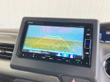 【リアカメラ】運転が苦手な方も車庫入れラクラクです!ギアをリバースに入れれば自動的にモニターが切り換わりますので、面倒な操作は不要です♪狭い駐車場もお車を傷つけず安心です