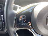 ★ステアリングにはオーディオコントロールスイッチが付いていますので、目線を正面から外すことが無く、また、ステアリングから手を離さずにオーディオ操作ができます.