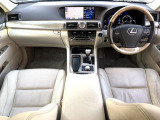 LS 600hL 4WD 
