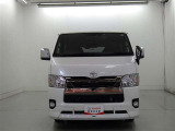 トヨタが誇る商用バン!信頼性も高いハイエース!