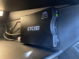 グローブボックスの中にETCも装備されております。ETC2.0も装備されております。