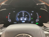 納車前に法定点検を行います。部品の点検・交換を実施し、エンジンオイル・エンジンオイルフィルター・ワイパーゴムは必ず交換しています。
