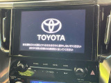 【メーカー純正ナビ】インテリアに溶け込むスタイリッシュな「専用設計」メーカーナビを装備♪視認性や操作性など基本性能にも優れ、より上質なカーライフをお楽しみいただけます。