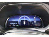 ■スピードメーター■  先進的なディスプレイ表示のスピードメーターです。