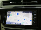 7インチ画面のナビゲーション付です。ナビがあると便利、簡単設定で初めての場所でも迷いません。Bluetooth対応でスマホと連携して音楽も聞けます。