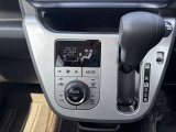 オートエアコン装備!車内を快適な温度に保ってくれます