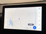 ディスプレイオーディオを装備。スマホとクルマをつなぐことで、これまでのナビに加えて、いろんなサービスが楽しめます。