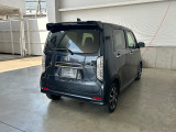 ホンダセンシング装着車となっております。衝突軽減ブレーキ、誤発進抑制機能、歩行者事故低減ステアリング、路外逸脱抑制機能、アダプティブクルーズコントロール、車線維持支援システム他、安全運転を幅広く支援。