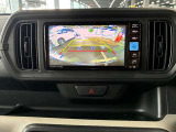 ディスプレイオーディオやカーナビは、現代のドライブにおいて欠かせない装備のひとつです。初めての場所でも迷いにくく、快適なルート案内で運転をサポートします。移動中のエンターテインメント性も高まります。