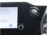 ポケットやバッグからキーを出さずにスマートに乗り込め、ボタンプッシュでおしゃれにエンジンスタートです。盗難防止イモビライザーも装備で安心です!