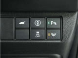 ◆障害物センサー◆車庫入れの時などに近くに障害物がある場合、障害物までの距離を音で知らせてくれます。