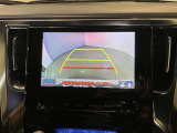 モニターガイドが付いているのでショッピングなどの狭い駐車場や車庫入れなどの時もしっかりと確認しながらバックができるので安心してお出かけできますよ。
