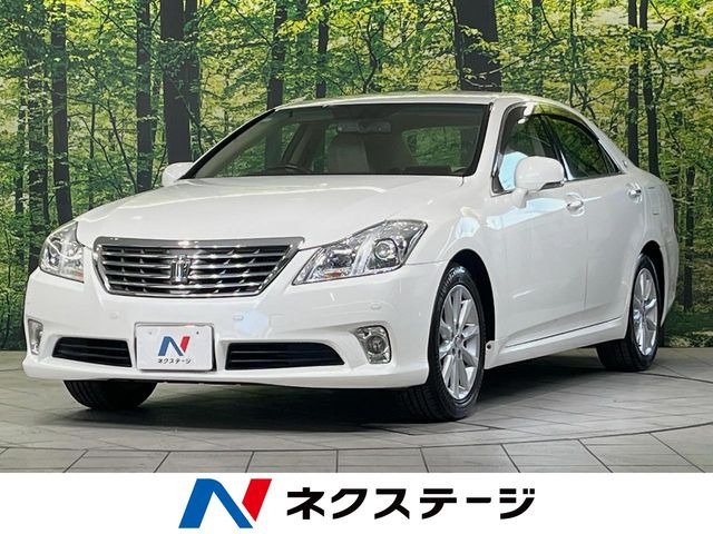 トヨタ クラウン 