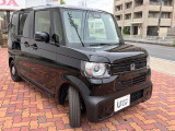 当車両は登録済未使用車のため、フロアマット、ナビ、ETCをはじめとする付属品はついておりません。車両ご購入の際に取り付けることが可能でございます。お気軽にご相談ください。