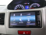 TV(フルセグ)、CD、DVD、Bluetooth機能も搭載しています。