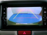 バックビューモニター搭載で駐車もカンタン目安線が表示されるので駐車時に便利です