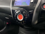 オートエアコンで快適な車内温度を演出してくれます!