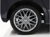 こだわりのHONDA純正アルミホイール。ピューターグレー塗装、切削ホイールで決まってます!