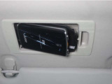 【ETC車載器】スマートインETC搭載!サンバイザーの上に隠れていますので、見た目もすっきりです!抜き忘れに注意してね♪料金所での手間を解消します。通行券を取る際幅寄せに気を使う必要もありません。