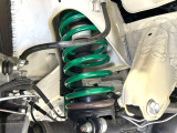 【TEINダウンサス】ローダウン済みのお車で、スタイリッシュな見た目となっております。車両の重心が下がる事で、走行時の安定性も向上します♪