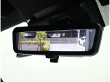 デジタルインナーミラー装備!車両後方のカメラの映像をデジタル補正で視認性を向上させてインナーミラー内に表示します♪視界を遮るものがなく、後席に同乗者がいても後方を確認しやすく安心です♪