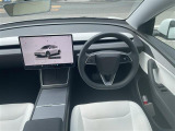 モデルY ロングレンジ 4WD 本革シート サンルーフ