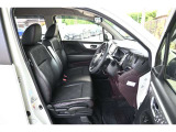ハイトアジャスターとチルトステアリングでポジションもばっちり