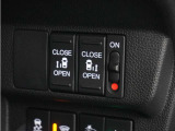 ◆両側電動スライドドア◆狭い駐車場でも乗り降りが楽々♪お子様が隣の車にドアを当ててしまう心配もございません!小さなお子様連れの方もこれで安心。